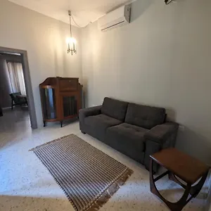 https://stylish-retro-suites.hotelssaintjulians.com